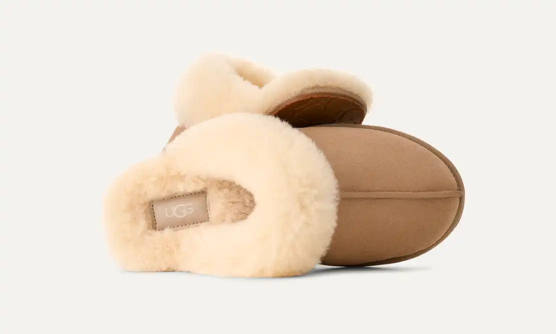 UGG Scuffette II Hausschuh Sand 1106872
