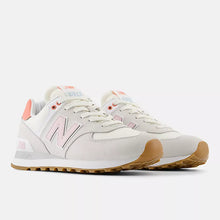 Lade das Bild in den Galerie-Viewer, New Balance Sneaker WL574 IPK Reflection Rose Sugar
