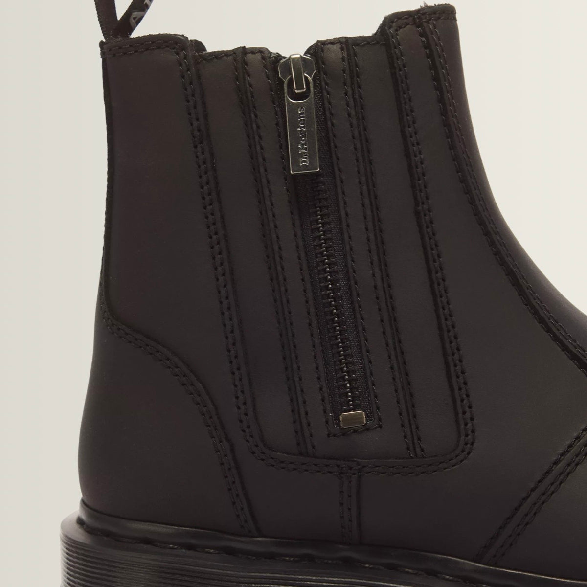 Dr.Martens 2976 Alyson Chelsea Boots Wintergrip Black Snowplow 24016001