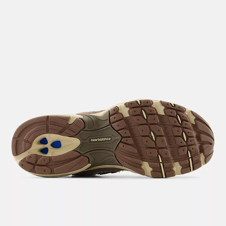 New Balance MR530 SNC Dark Mushroom Incense Linen