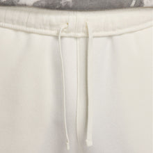 Lade das Bild in den Galerie-Viewer, Nike Sportswear Club Jogginghose Fleece Sail BV2737-133
