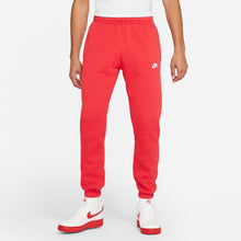 Lade das Bild in den Galerie-Viewer, Nike Sportswear Club Jogginghose Fleece Red BV2737-657
