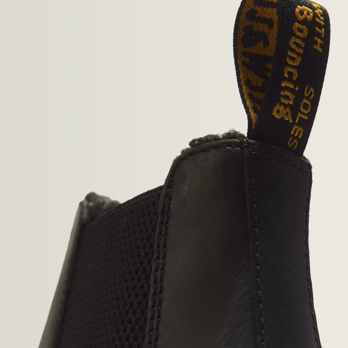 Dr.Martens 2976 WL Crazy Horse Chelsea Boots Black 44057001