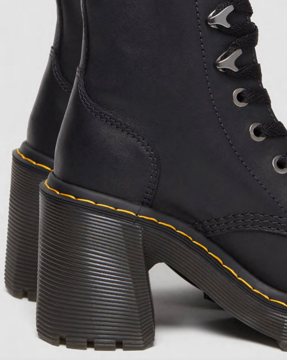Dr.Martens Jesy Plateau Black Sendal 27613001