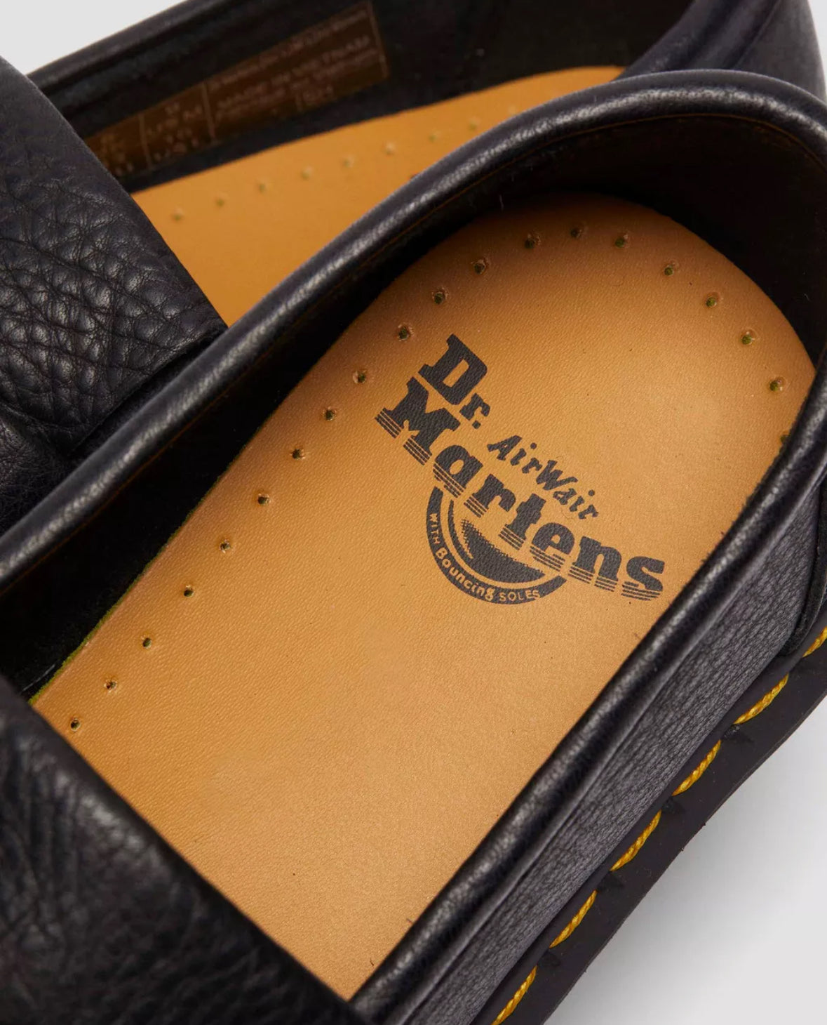 Dr.Martens Adrian Black Ambassador 31997001