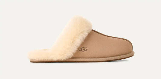 UGG Scuffette II Hausschuh Sand 1106872
