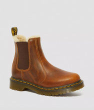 Lade das Bild in den Galerie-Viewer, Dr.Martens 2976 Leonore Chelsea Boots Butterscotch 23898243
