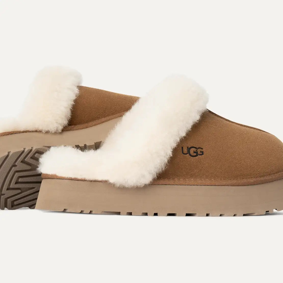 UGG Disquette Hausschuh Chestnut 1122550