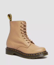 Lade das Bild in den Galerie-Viewer, Dr.Martens 1460 Pascal Savannah Tan Virginia 30920439
