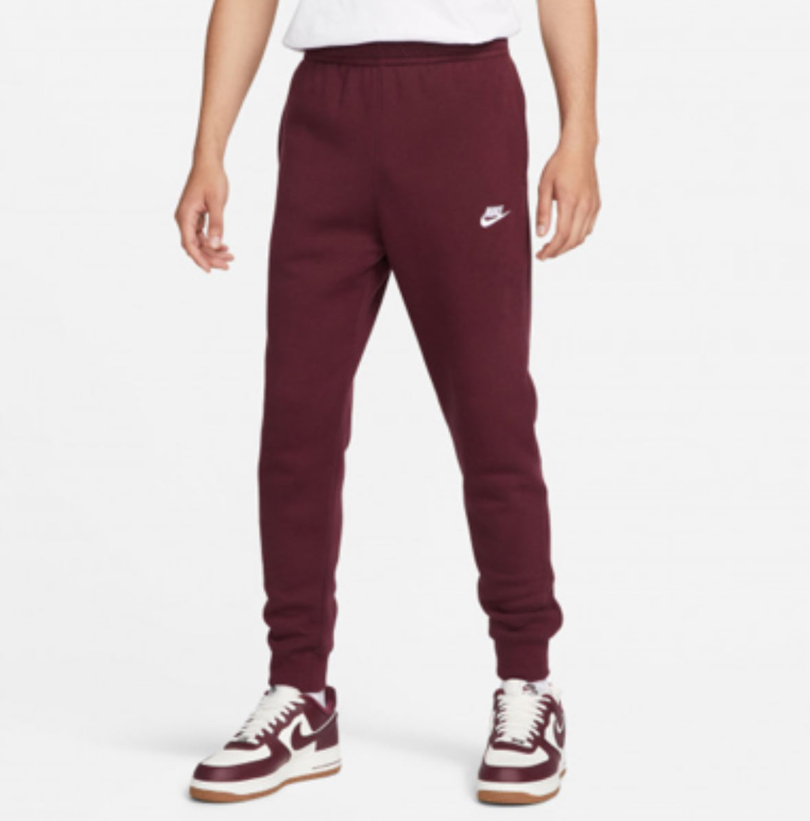 Nike Sportswear Club Jogginghose Fleece Night Maroon BV2671-681