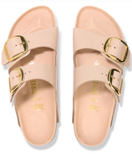 Lade das Bild in den Galerie-Viewer, Birkenstock Arizona Big Buckle Shine Beige 1026553
