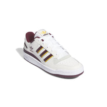 Lade das Bild in den Galerie-Viewer, Adidas Forum Low CL Sneaker White Maroon IH7907
