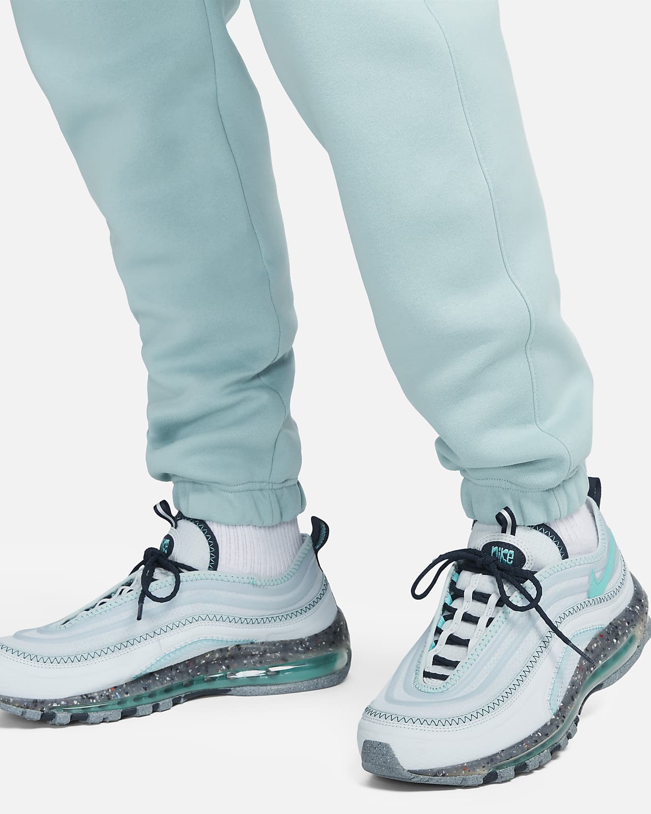Nike Sportswear Club Jogginghose Fleece Mineral BV2737-309