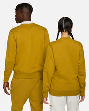 Lade das Bild in den Galerie-Viewer, Nike Sportswear Club Sweatshirt Fleece Bronzine BV2662-716
