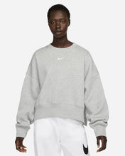 Lade das Bild in den Galerie-Viewer, Nike Sportswear Phoenix Fleece Sweatshirt Grey DQ5761-063
