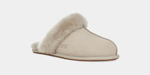 Lade das Bild in den Galerie-Viewer, UGG Scuffette II Hausschuh Goat 1106872
