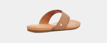 Lade das Bild in den Galerie-Viewer, UGG Carey Flip Slide Chestnut 1139051
