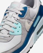 Lade das Bild in den Galerie-Viewer, Nike Air Max 90 FN6958-001 pure platinum glacier blue
