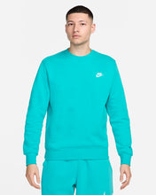 Lade das Bild in den Galerie-Viewer, Nike Sportswear Club Sweatshirt Fleece Dusty Cactus BV2662-345
