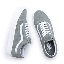 Lade das Bild in den Galerie-Viewer, VANS Old Skool Pig Suede Shadow VN0005UFBYM
