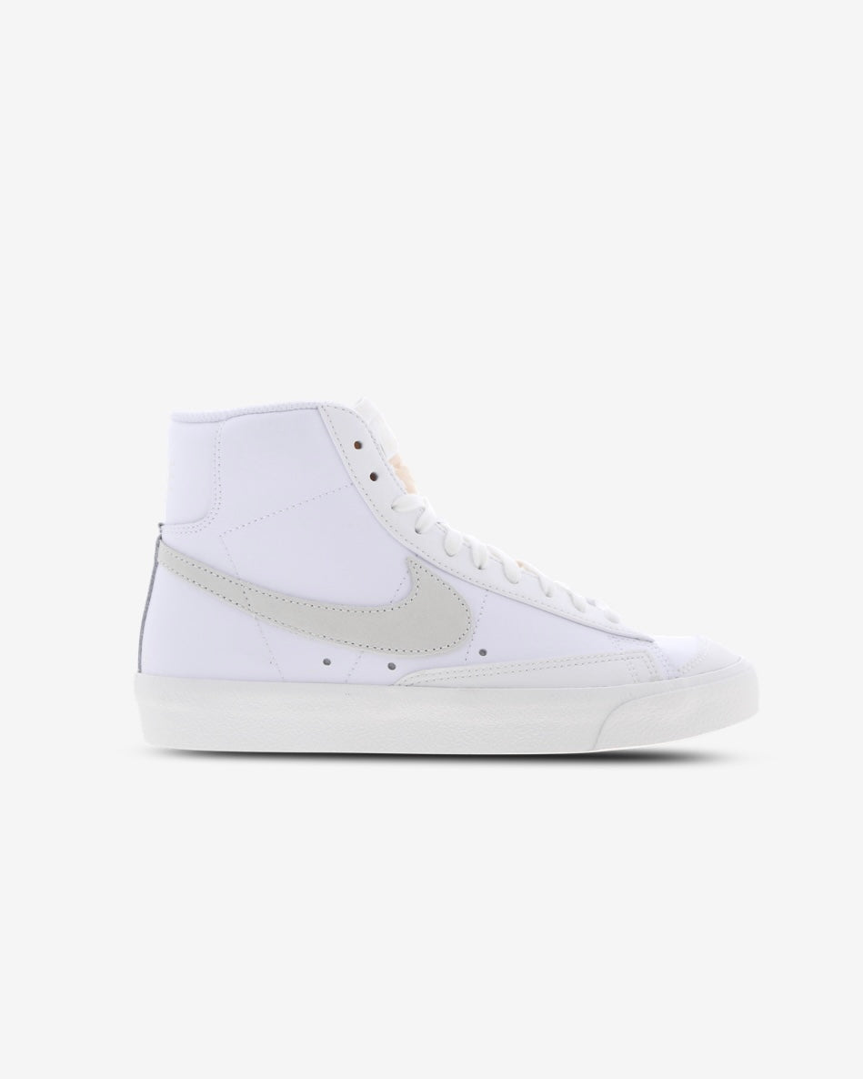 Nike Blazer Mid ‘77 white metallic gold FB8475-100