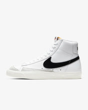 Lade das Bild in den Galerie-Viewer, Nike Blazer Mid ‘77 white black CZ1055-100
