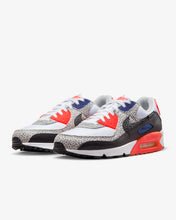 Lade das Bild in den Galerie-Viewer, Nike Air Max 90 FD9753-100 White Black Grey
