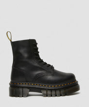 Lade das Bild in den Galerie-Viewer, Dr.Martens Audrick Nappa Lux Plateau Black 27149001
