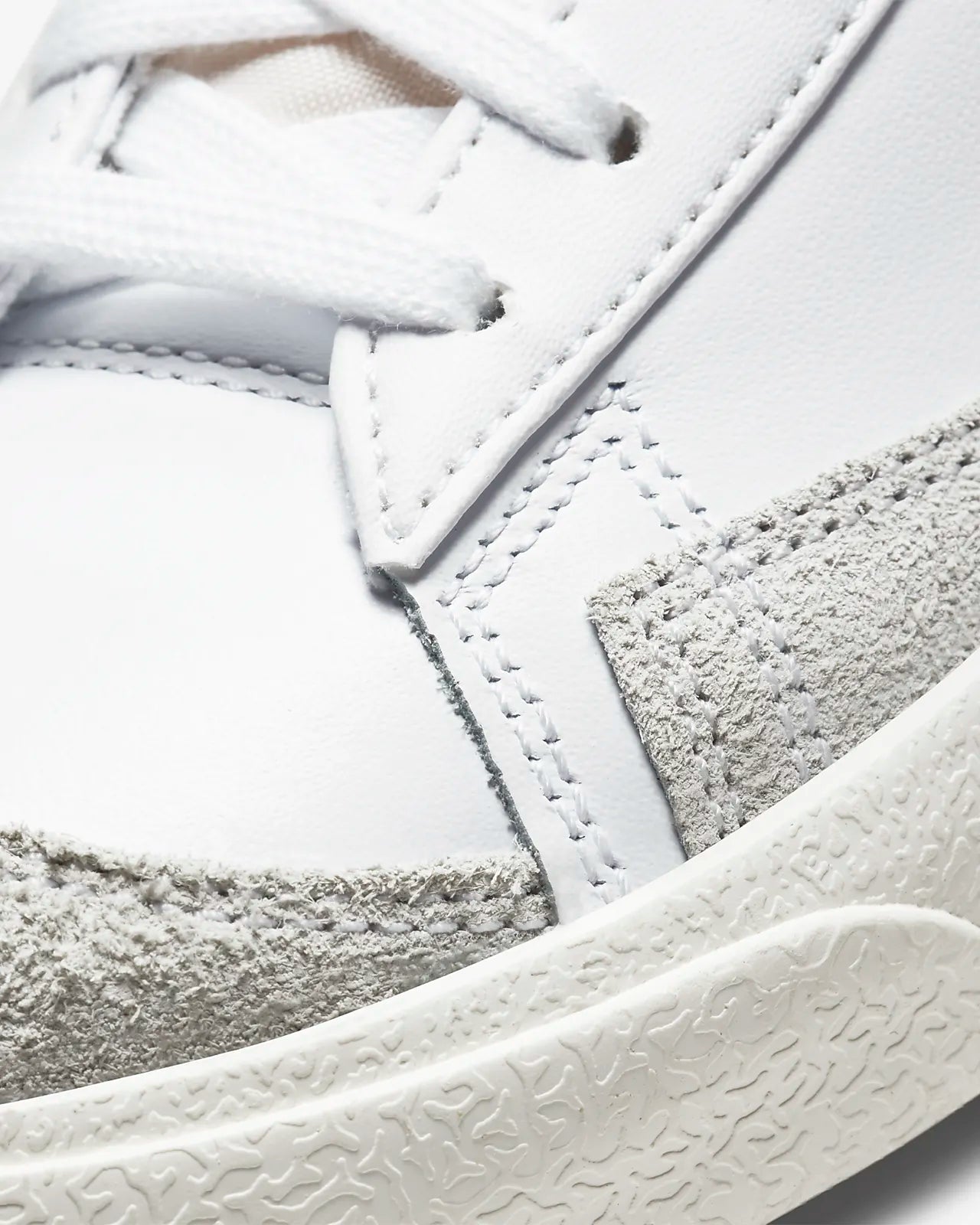 Nike Blazer Mid ‘77 white black CZ1055-100