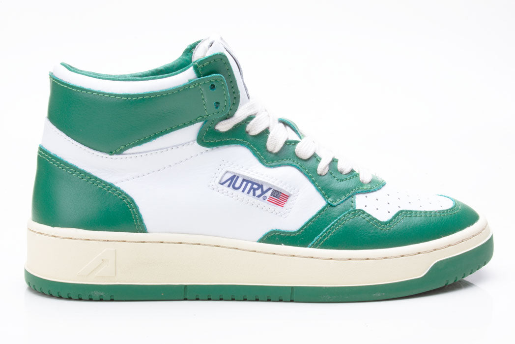 Autry Action Shoes Sneaker Medalist Mid Men white green AUMMWB03