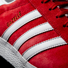Lade das Bild in den Galerie-Viewer, Adidas Gazelle Sneaker red white BB5486

