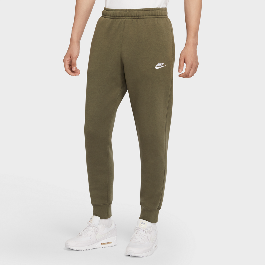 Nike Sportswear Club Jogginghose Fleece olive BV2671-380