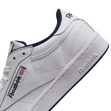 Lade das Bild in den Galerie-Viewer, Reebok Club C85 white navy AR0457
