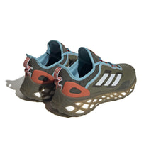 Lade das Bild in den Galerie-Viewer, Adidas Web Boost Running olive halblue HQ6170
