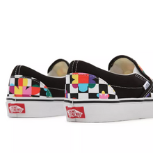 Lade das Bild in den Galerie-Viewer, VANS Classic Slip On Floral Checkerboard VN000XG8B05
