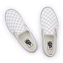 Lade das Bild in den Galerie-Viewer, Vans Classic Slip On Checkerboard Color Theory French Oak VN0A7Q5DBLL
