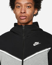Lade das Bild in den Galerie-Viewer, Nike Sportswear Tech Fleece Full-Zip Hoodie Black Grey CU4489-016
