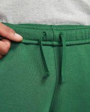 Lade das Bild in den Galerie-Viewer, Nike Sportswear Club Jogginghose Fleece gorge green BV2737-341
