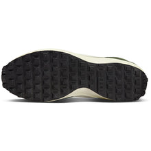 Lade das Bild in den Galerie-Viewer, Nike Waffle Debut Alligator DH9588-300
