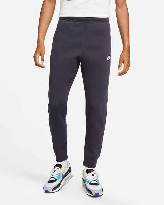 Nike Sportswear Club Jogginghose Fleece Cave Purple BV2671-540
