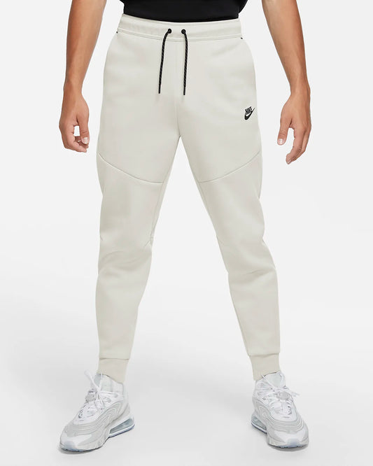 Nike Sportswear Tech Fleece Jogginghose Light Bone CU4495-072