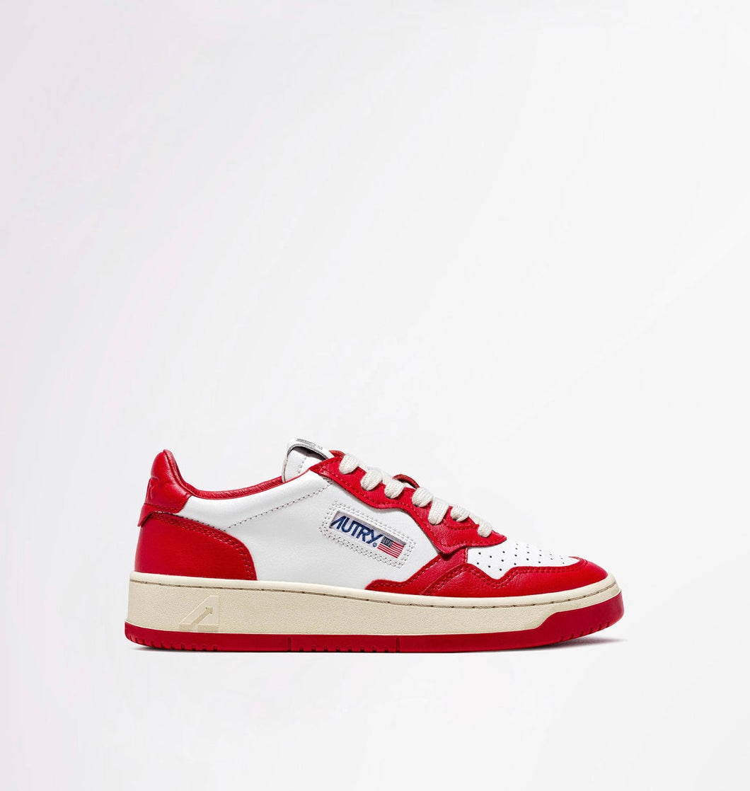 Autry Action Shoes Sneaker Medalist Low Men white red AULMWB02