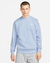 Lade das Bild in den Galerie-Viewer, Nike Sportswear Club Sweatshirt Cobaltbliss BV2662-479
