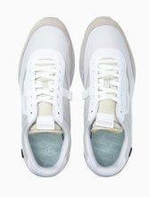 Lade das Bild in den Galerie-Viewer, Puma Future Rider Play On Sneaker white 371149-026
