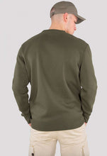 Lade das Bild in den Galerie-Viewer, Alpha Industries Basic Sweater olive 178302-142
