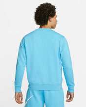 Lade das Bild in den Galerie-Viewer, Nike Sportswear Club Sweatshirt Baltic Blue BV2666-416
