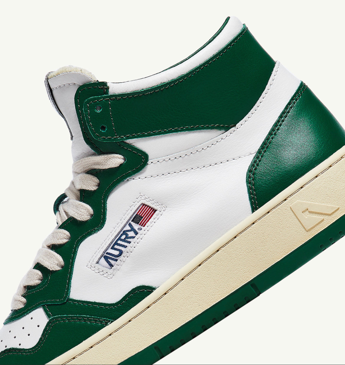 Autry Action Shoes Sneaker Medalist Mid Women white mountain AUMWWB11
