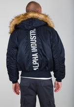 Lade das Bild in den Galerie-Viewer, Alpha Industries Bomberjacke schwarz 45P Hooded Custom 113145-285
