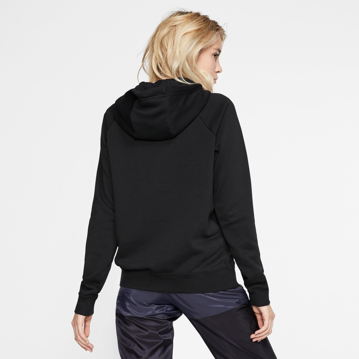 Nike Sportswear Essential Hoodie black BV4126-010