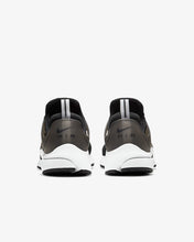 Lade das Bild in den Galerie-Viewer, Nike Air Presto Black White CT3550-001
